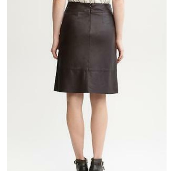 Banana Republic Dresses & Skirts - Banana Republic brown leather skirt